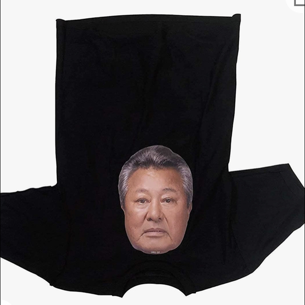 ロバート秋山のTシャツ